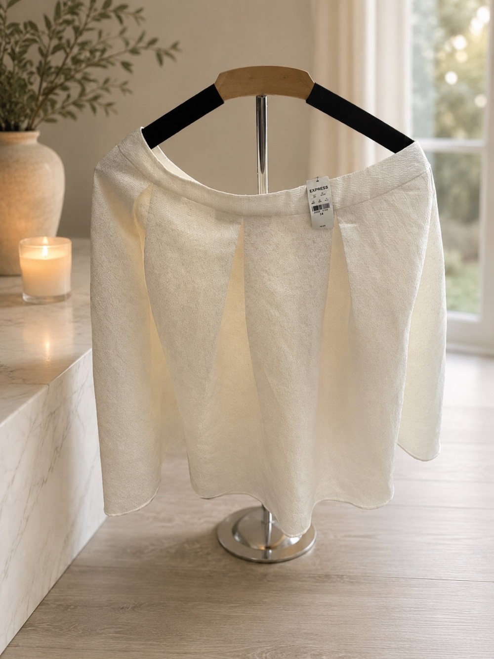 NWT Express White Textured Skirt
